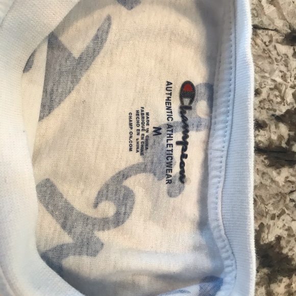 Champion t-shirt good condition - Picture 2 of 3